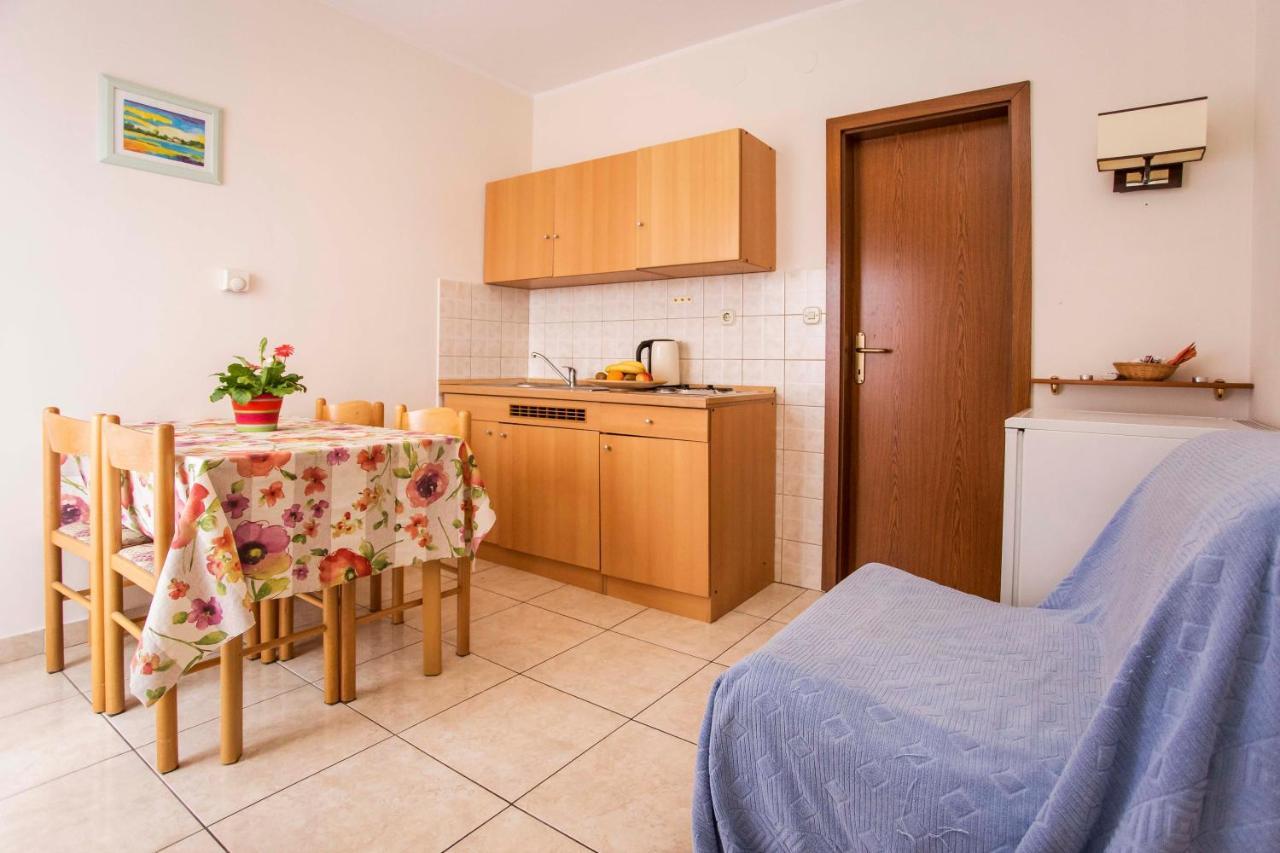 Apartments Romano Rovinj Buitenkant foto